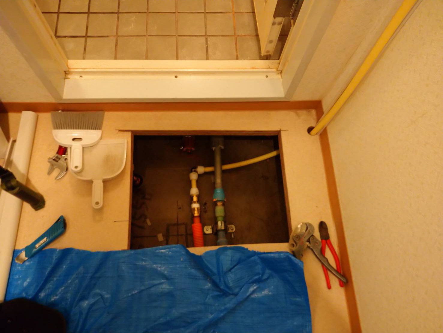 床下水道管の引き換え工事