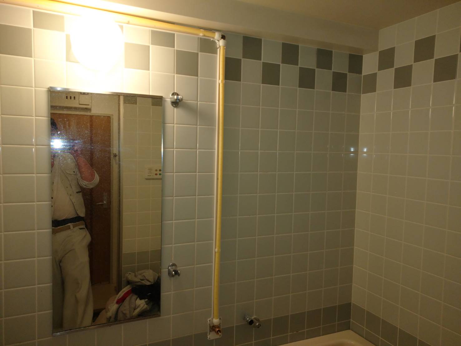 シャワーの水道管引き換え