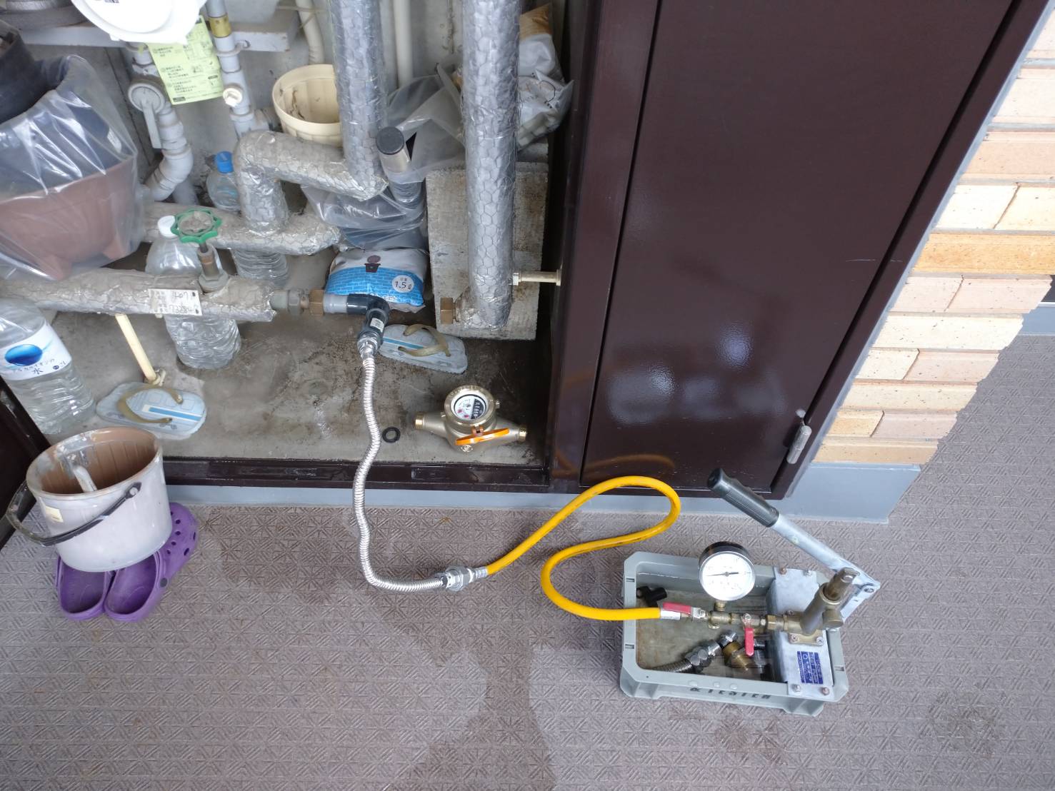水道メーター側からの水道管耐圧検査