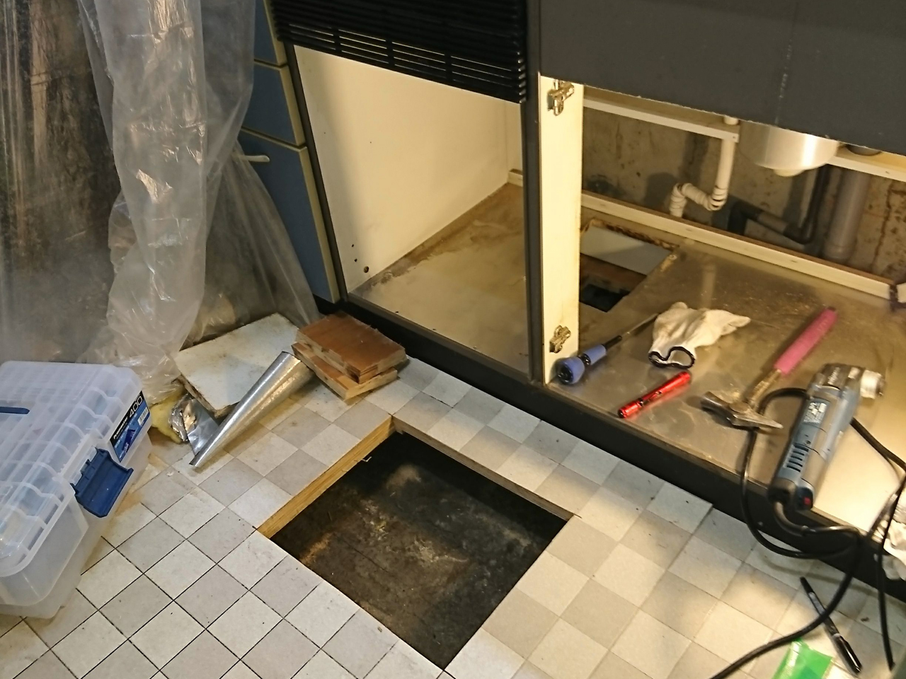 床下水道管修理